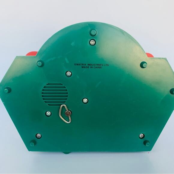 Vintage Animated Musical Santa's Workshop - Picture 15 of 15